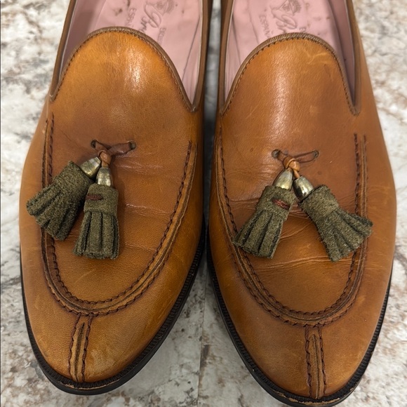 Giorgio Brutini Tan Leather Loafers with Green Tassels - Picture 4 of 12